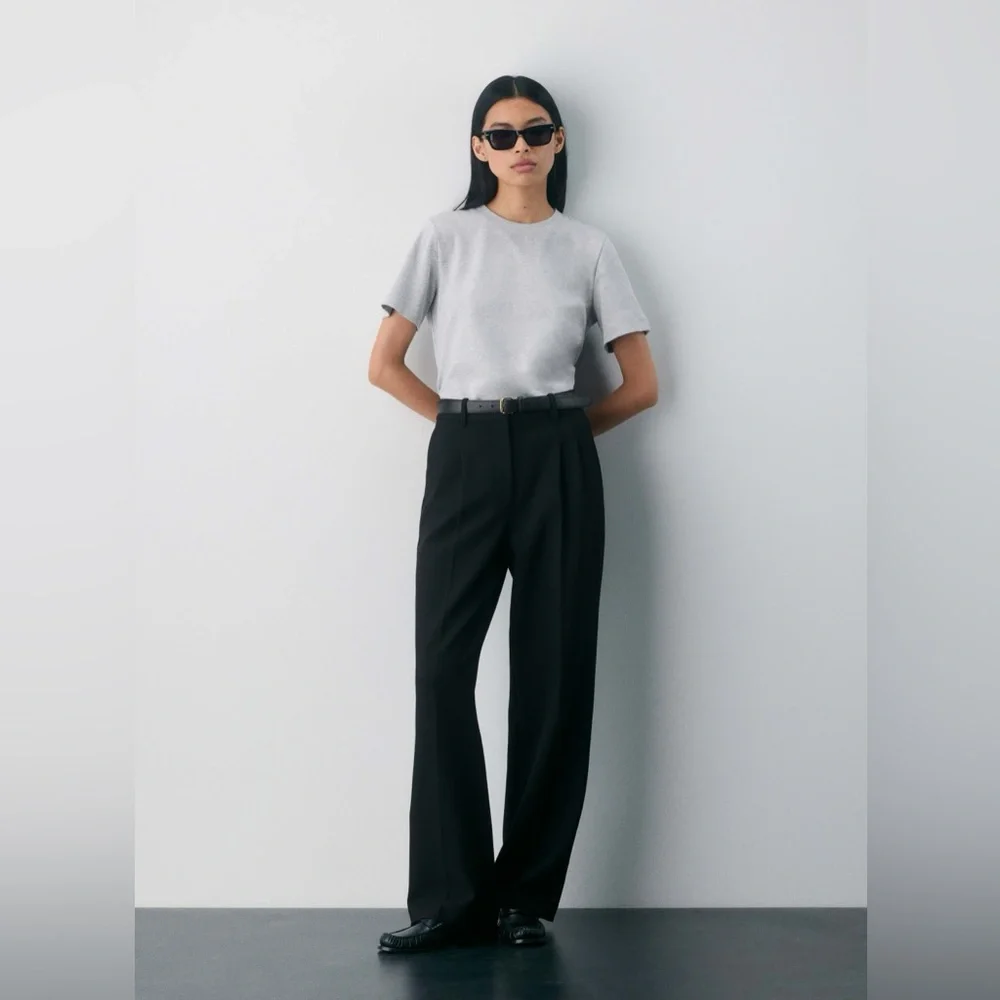 Aritzia The Effortless Pant - Picture 2 of 13